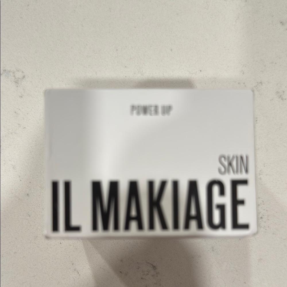 NIB IL MAKIAGE Skin Power Up Moisturizer eye cream - Picture 2 of 6